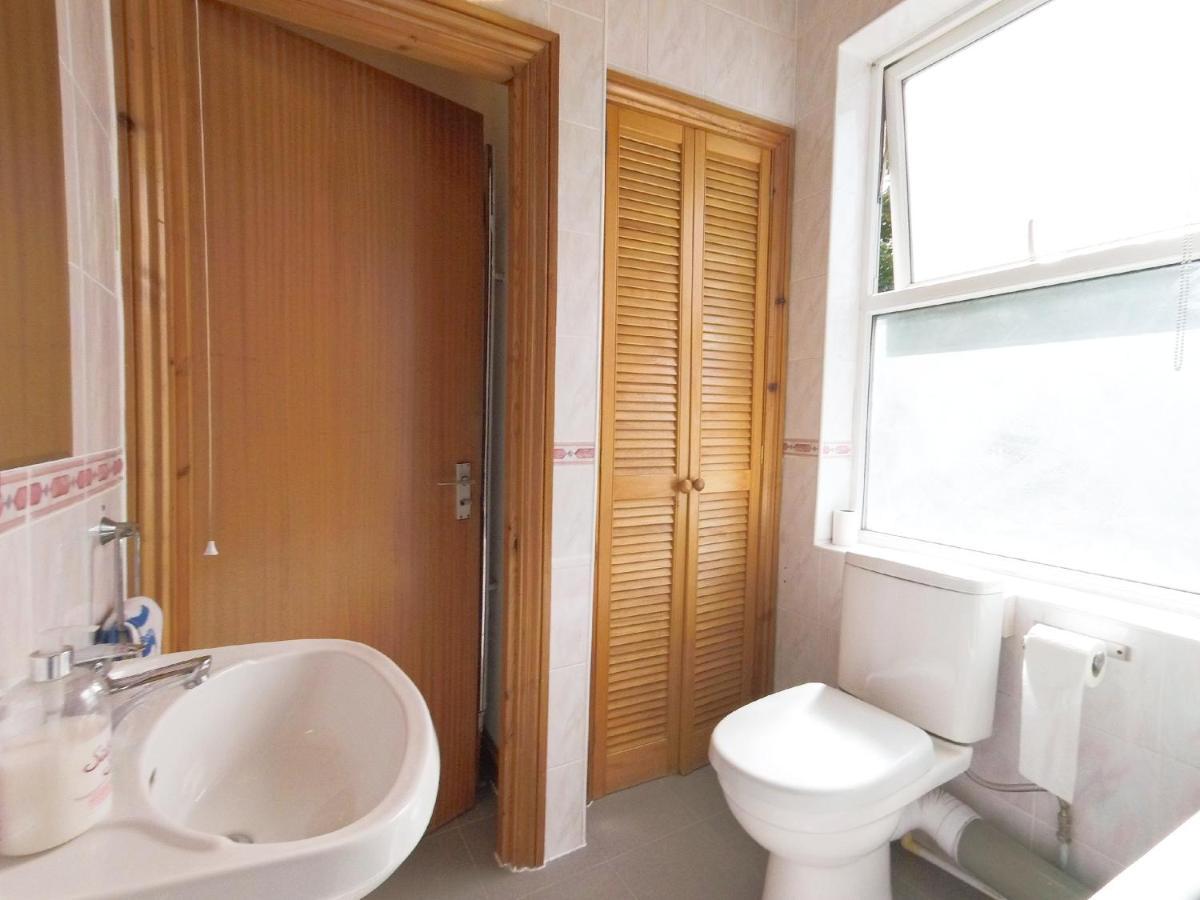 Appartement Carnation Flat A In Wembley à Londres Extérieur photo