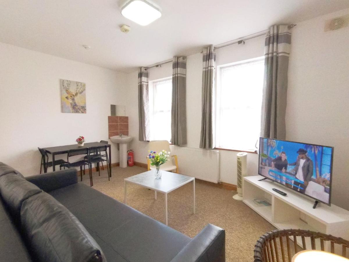 Appartement Carnation Flat A In Wembley à Londres Extérieur photo