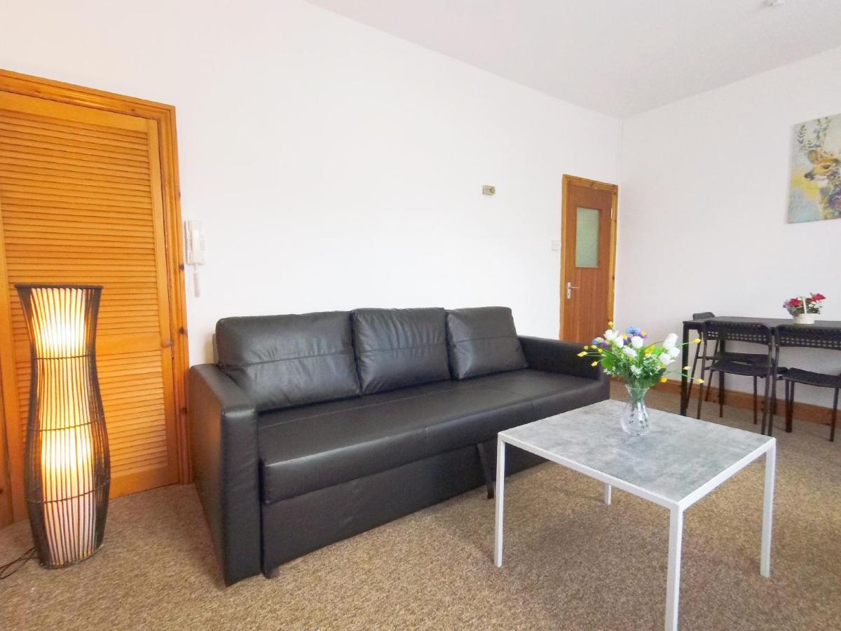 Appartement Carnation Flat A In Wembley à Londres Extérieur photo